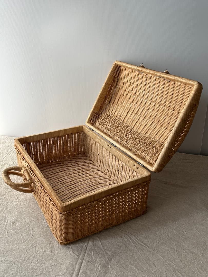 アンティーク　籐編みバスケット　カゴ　かご　パニエ　古道具　ビンテージ　トランク