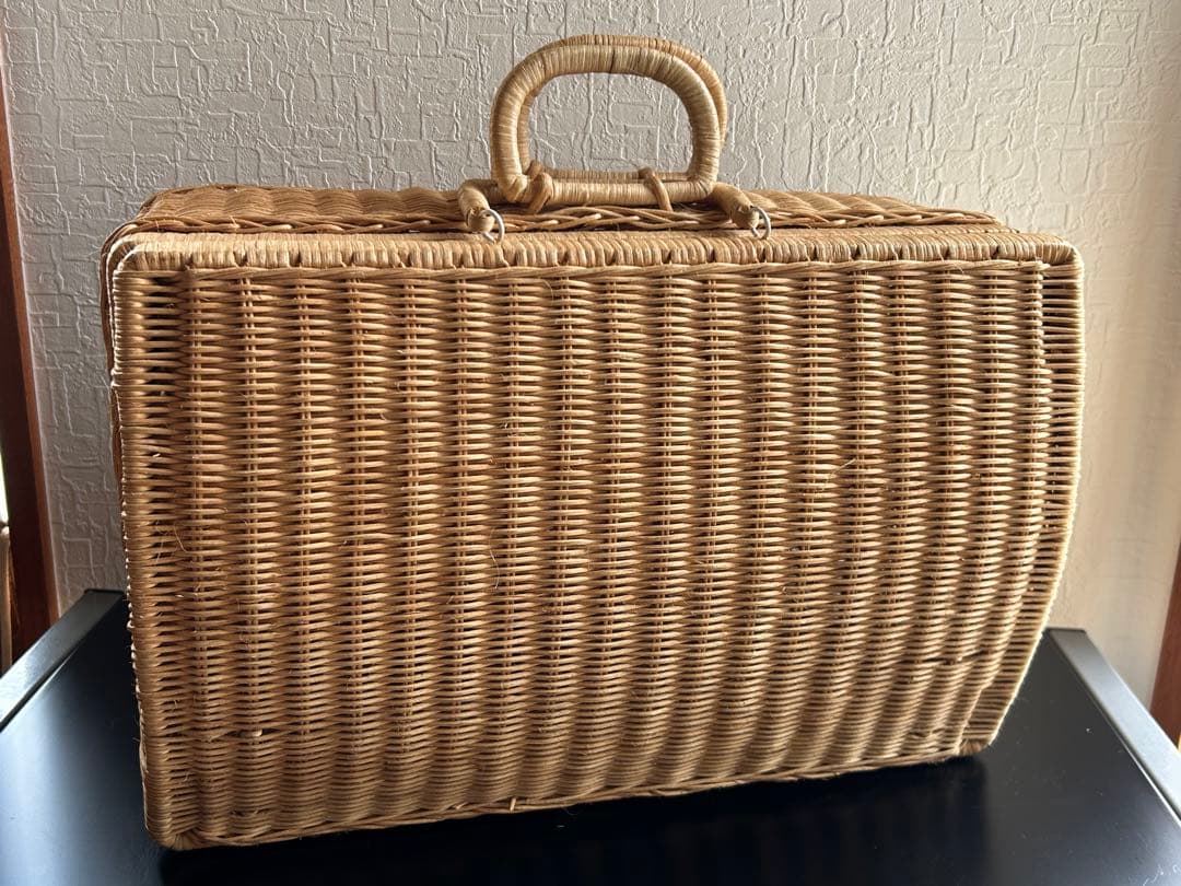 アンティーク　籐編みバスケット　カゴ　かご　パニエ　古道具　ビンテージ　トランク