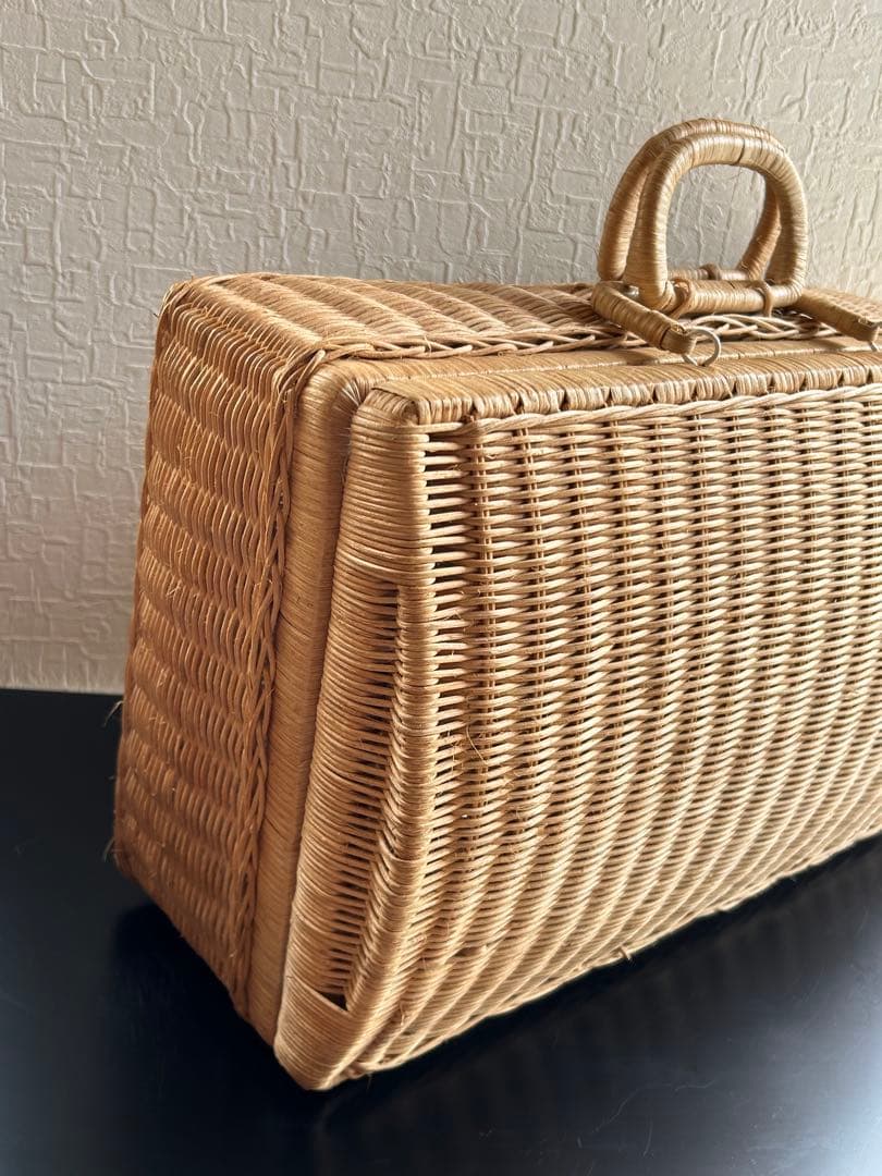 アンティーク　籐編みバスケット　カゴ　かご　パニエ　古道具　ビンテージ　トランク
