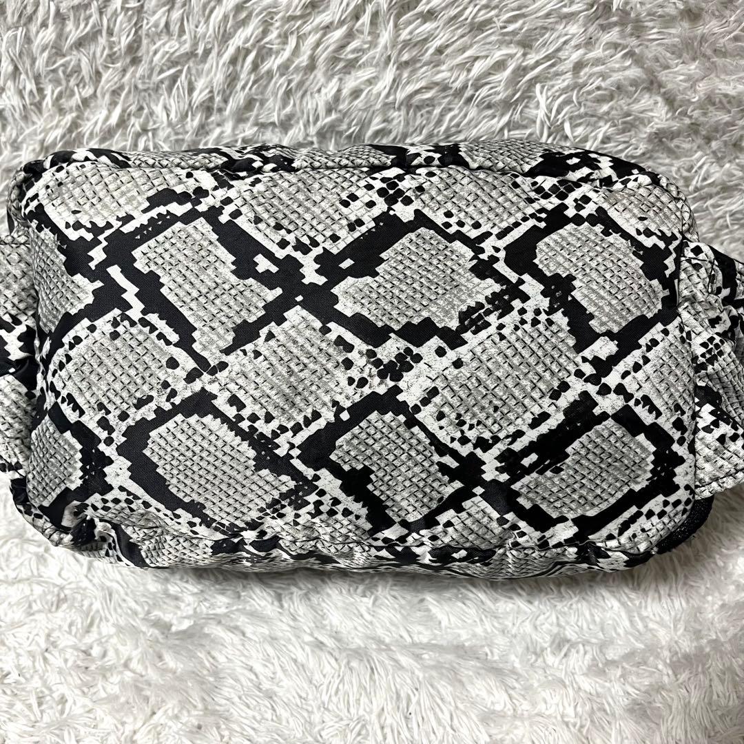 ✨美品✨廃盤品 HEAD PORTER ボディバッグ パイソン柄 ヘビ
