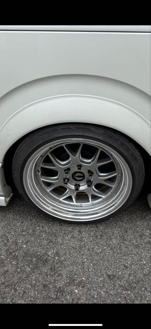 エイムゲイン19インチ　ハイエース