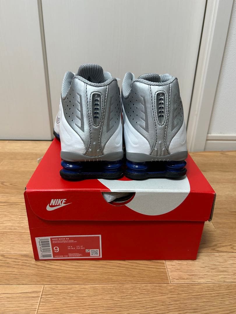 新品未使用　Nike shox　R4 27センチ