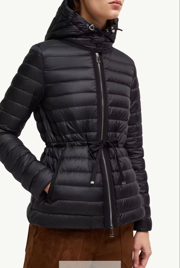 モンクレール ライエRaieショートダウンジャケットブラックサイズ2 巾着袋付き