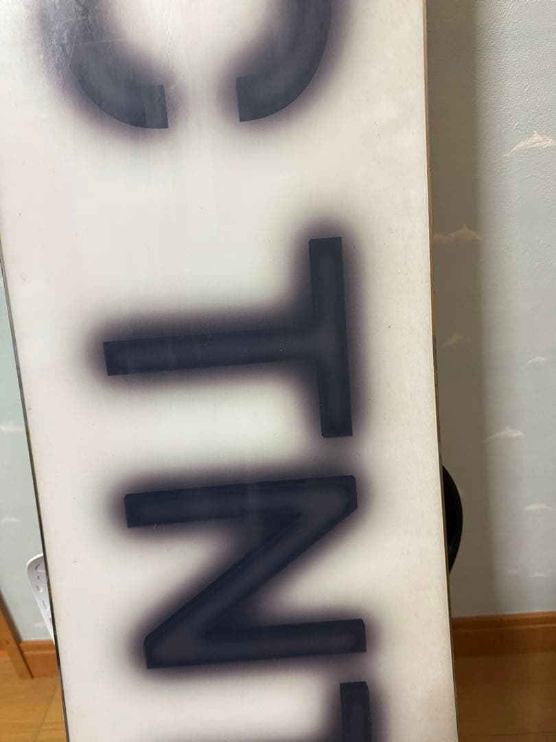 FNTC TNT ホワイトブラック ビンディング付き 147cm