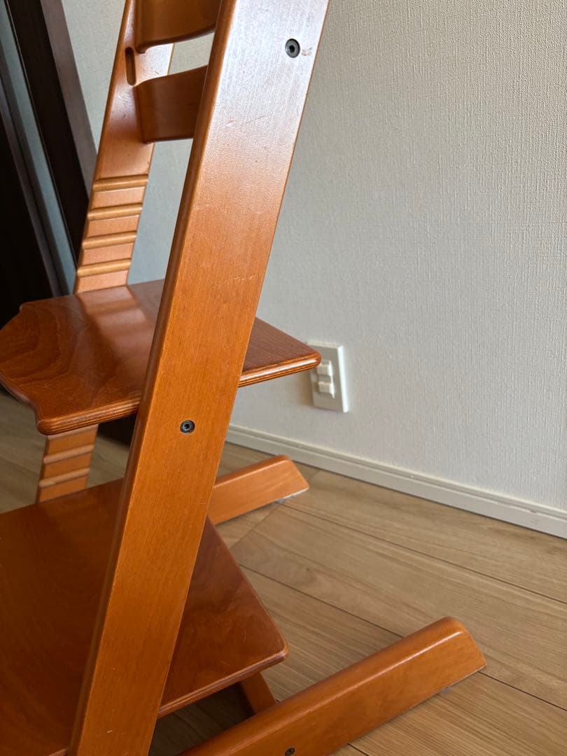 ストッケ トリップトラップ チェリー 新型 シリアルナンバー有り