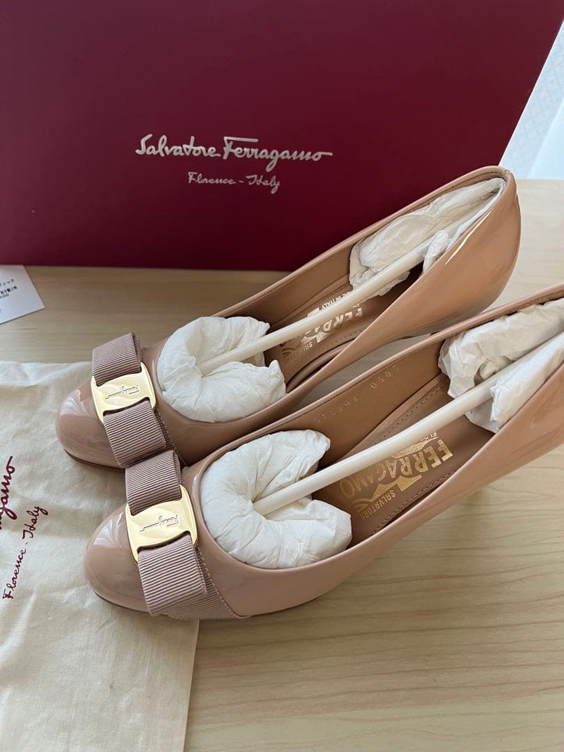 サルヴァトーレフェラガモ　【極美品】ほぼ新品！パンプス　35 1/2