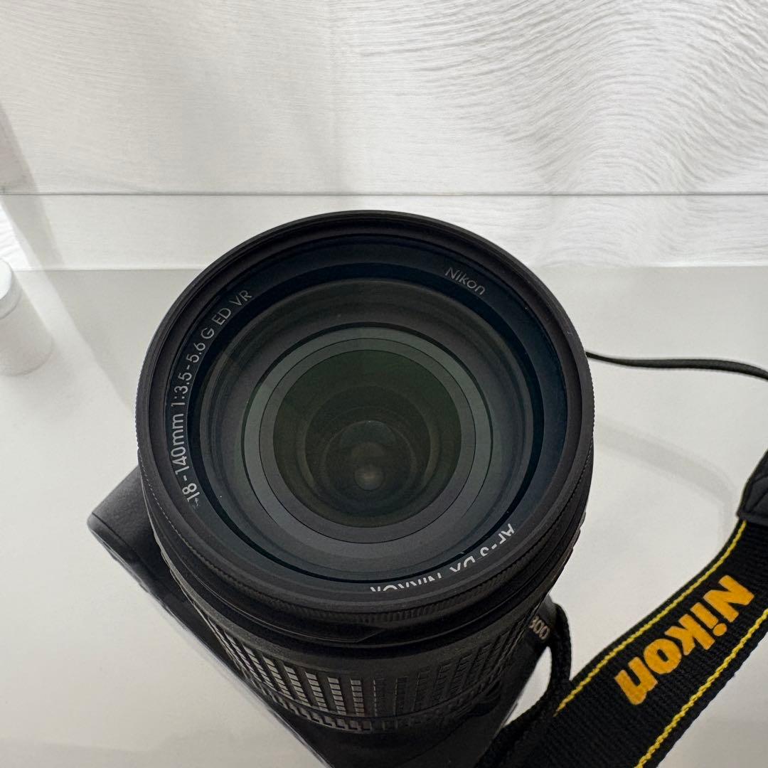 (12/9限定値下げ)Nikon D5300 18-140mm VRレンズキット