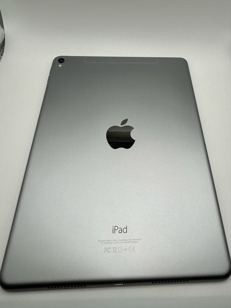 iPadpro 9.7 32GB SIMフリー　サードパーティペン付き