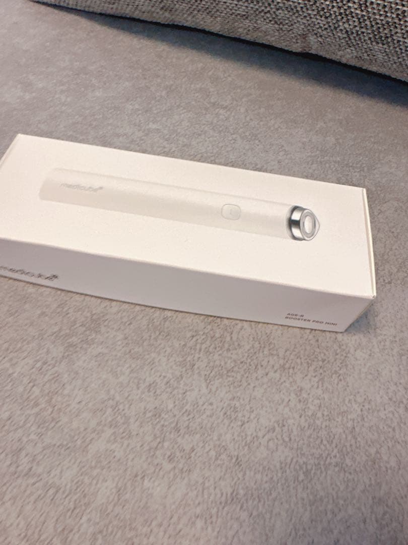 メディキューブ　ブースタープロ　ミニ　美顔器　ホワイト