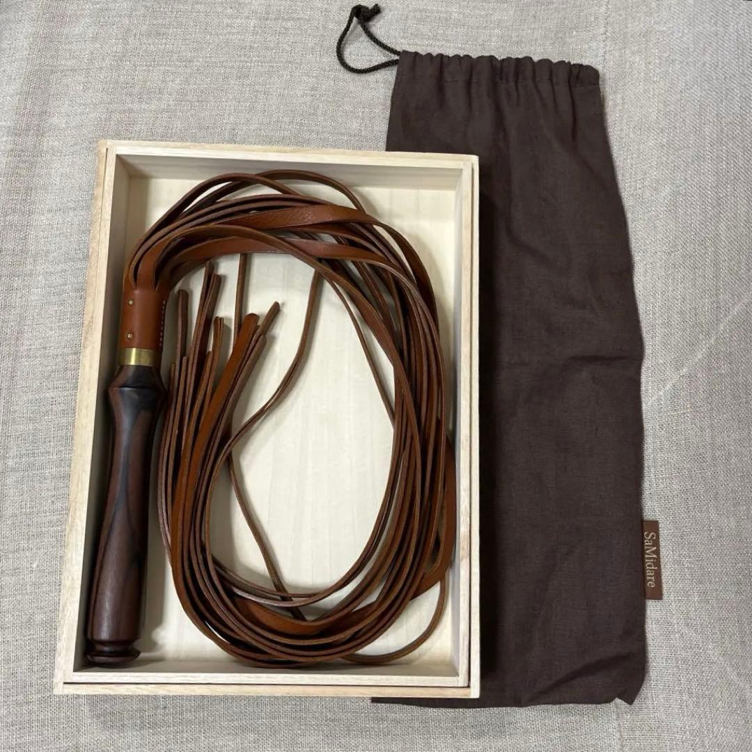 バラ鞭　SaMidare【ほぼ未使用】本革