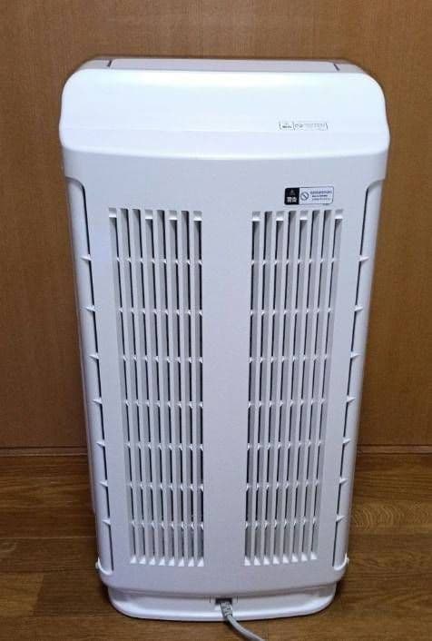 日立加湿空気清浄機。クリエア。