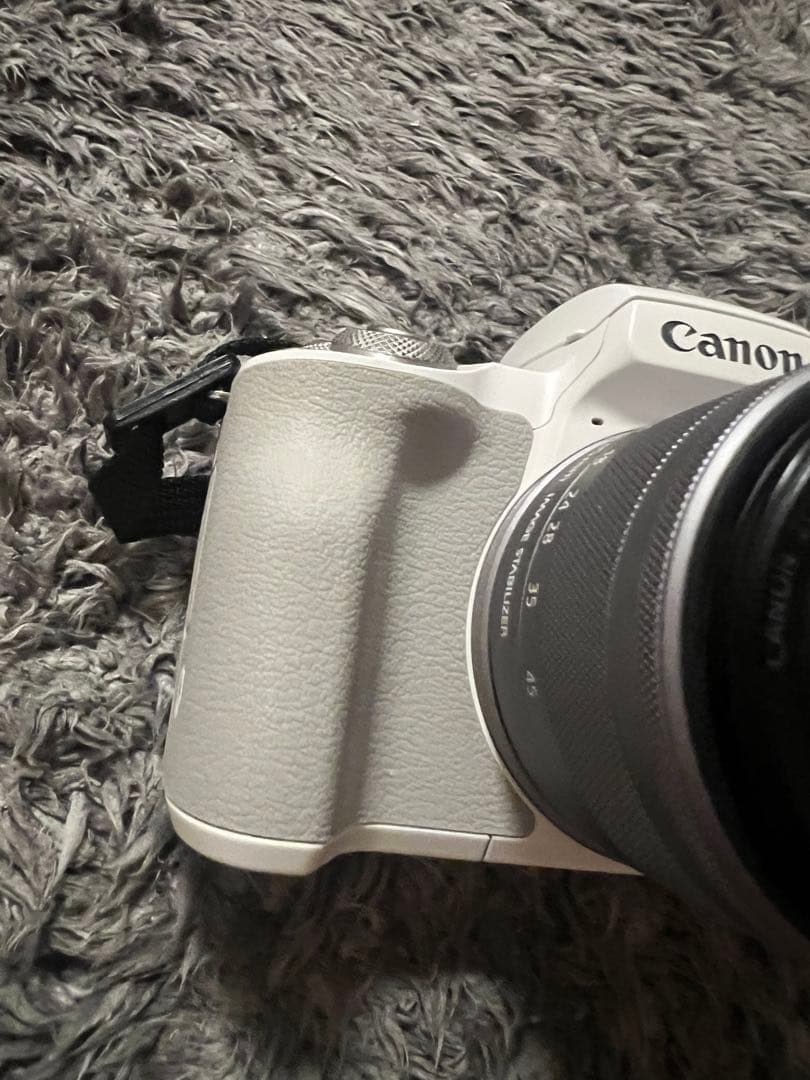 Canon EOS kiss m2 中古