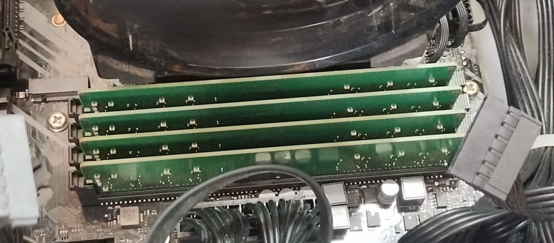 Micron DDR4-3200 32GB(8GB×4枚）PC4 メモリ