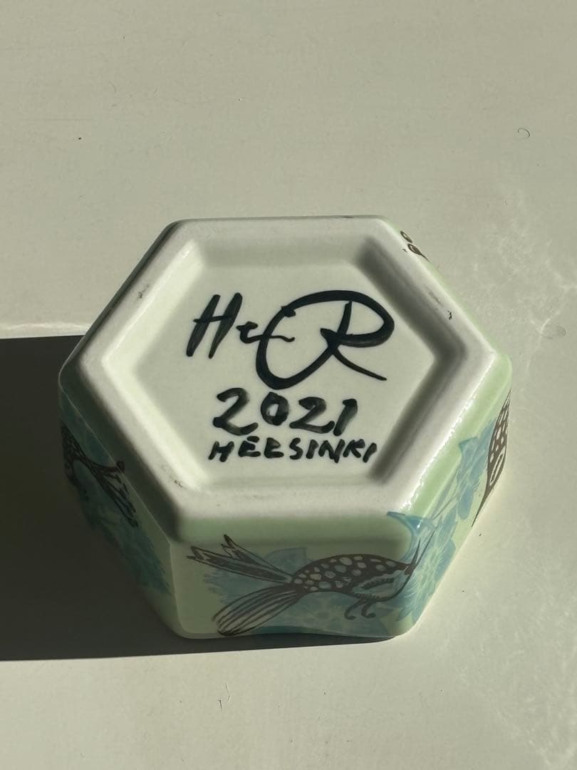 ヘイニリータフフタ　ヘキサゴンジャー　バード　小物入れ　アラビア　ルノ