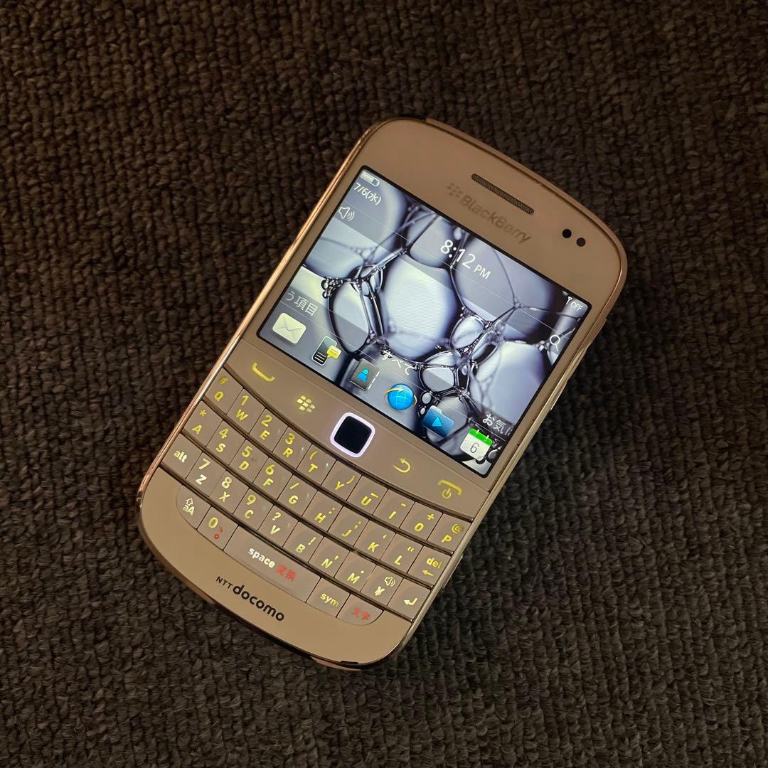 【美品】ブラックベリー9900白