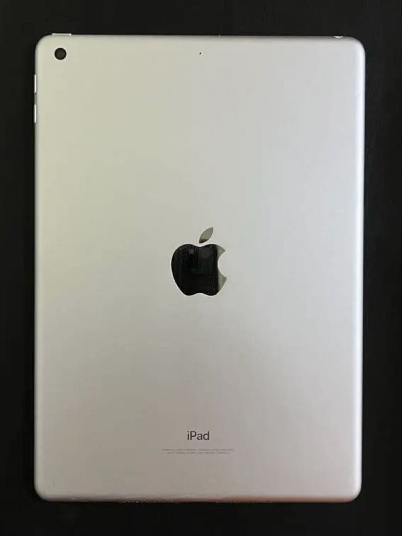 Apple iPad シルバー 第5世代 32GB 本体