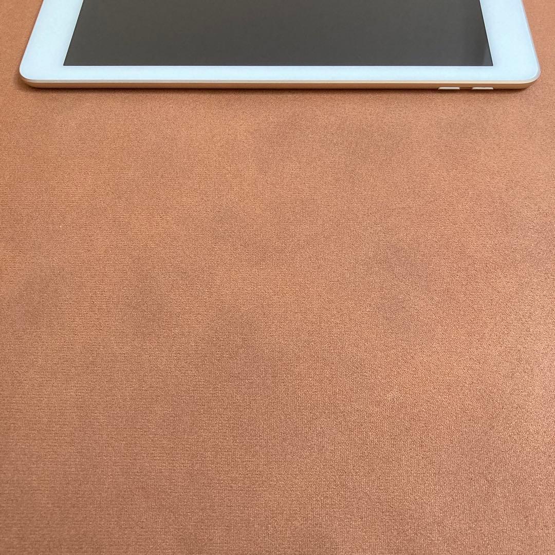 3215【早い者勝ち】美品☆iPad5 第5世代 32GB WIFIモデル☆