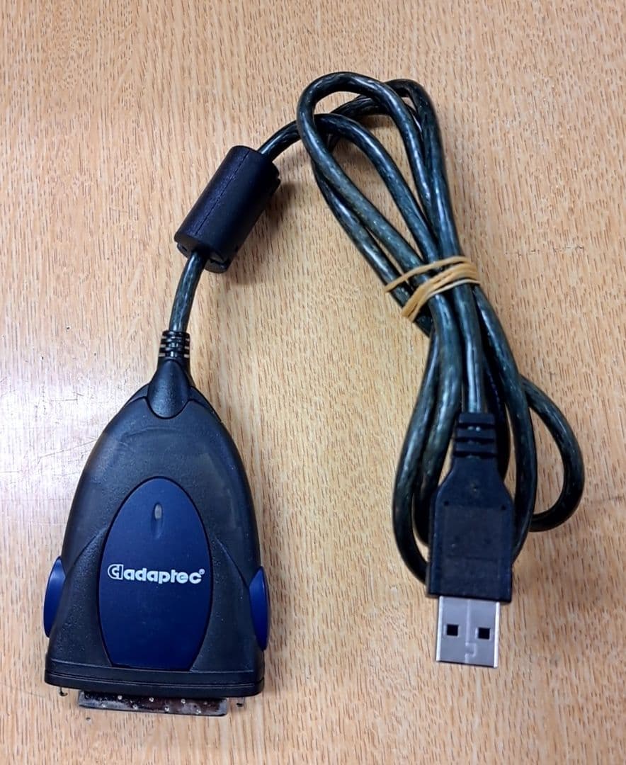 ADAPTEC SCSI-to-USB変換コネクター USBXchange