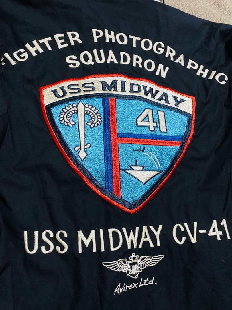 AVIREX 美品２面用 USAと日本 鷲 スカジャン サテン vintage