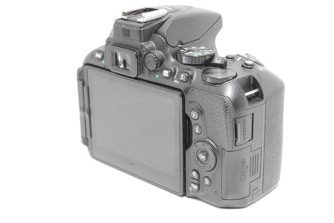 Wi-Fi対応 Nikon D5500 届いてすぐ使える 回転画面で快適撮影
