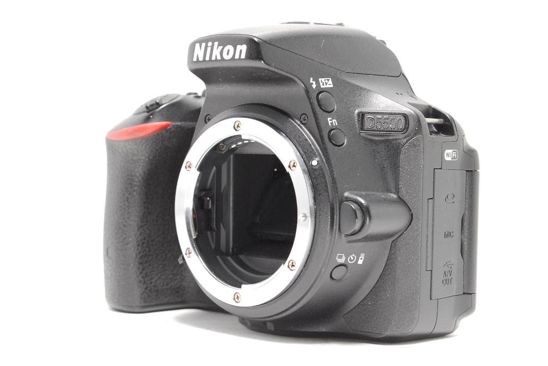 Wi-Fi対応 Nikon D5500 届いてすぐ使える 回転画面で快適撮影
