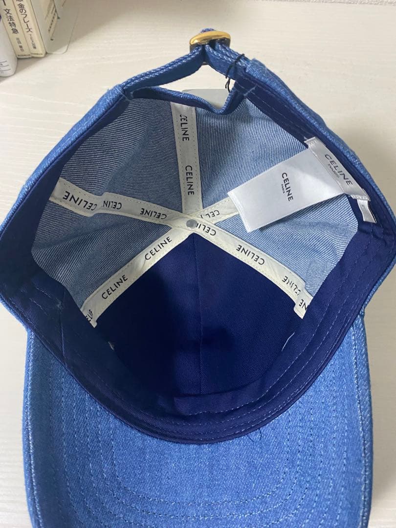 デニム生地の刺繍ロゴベースボールキャップ