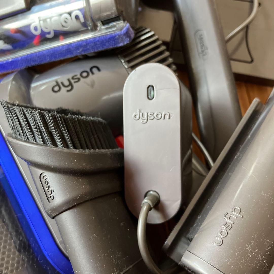 ダイソンDC35コードレスクリーナー　掃除機　完動品　本体　セット　まとめ売り