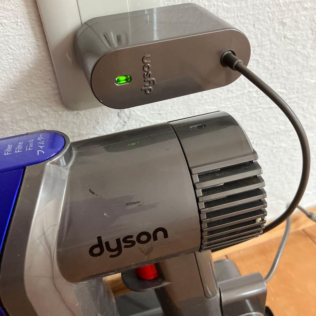 ダイソンDC35コードレスクリーナー　掃除機　完動品　本体　セット　まとめ売り