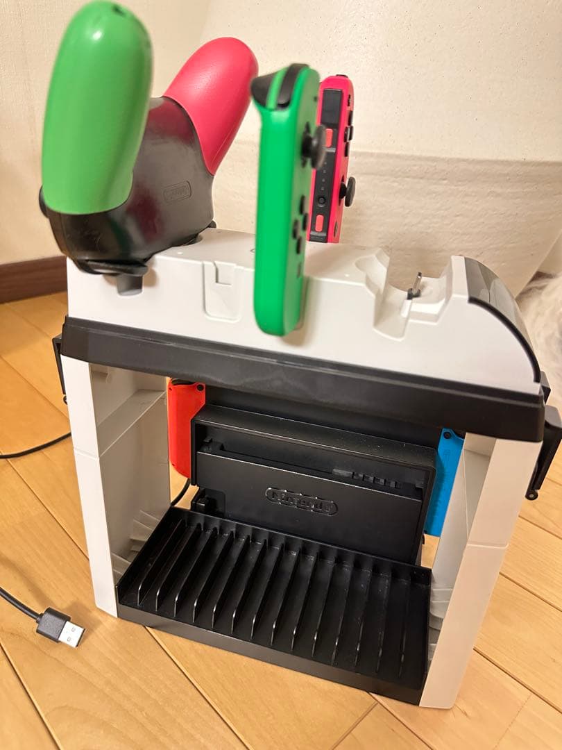 モンさん専用￼保険ありNintendoSwitch本体+付属品セット