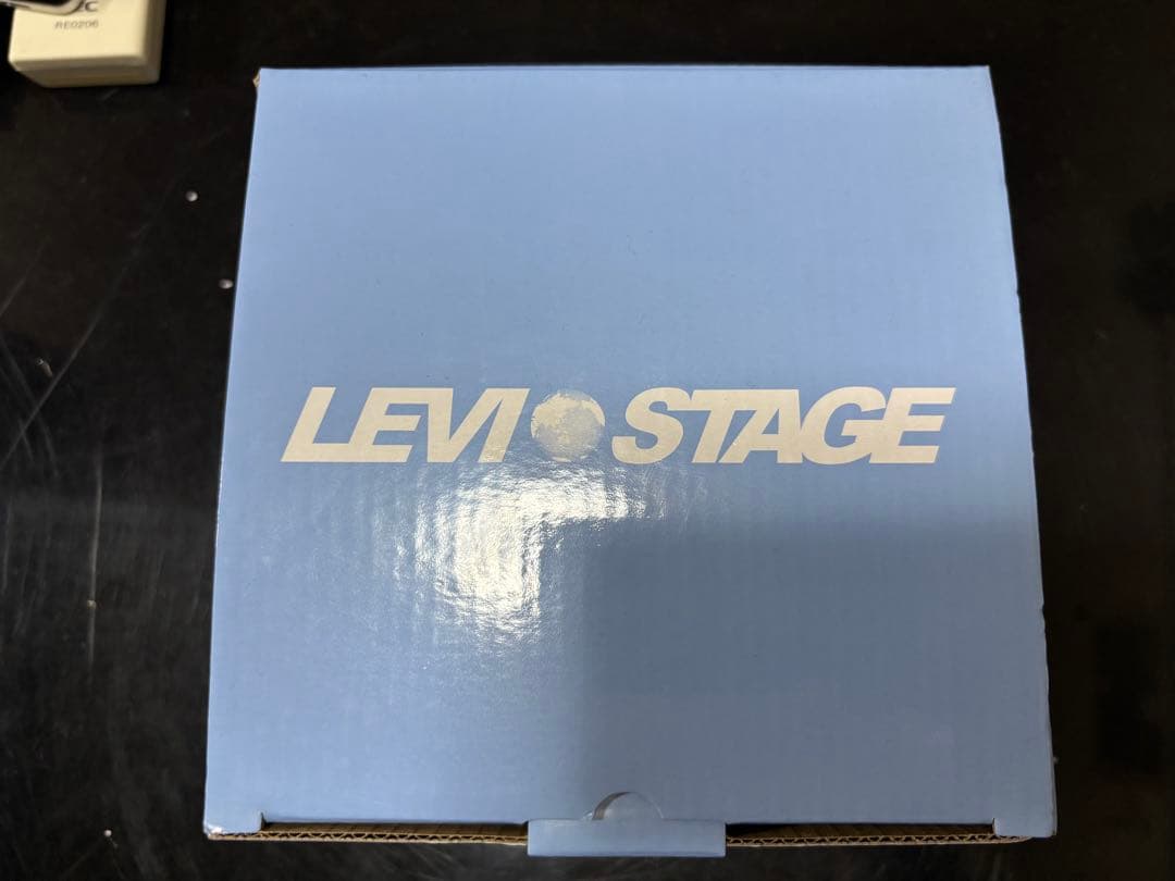 空中浮遊ディスプレイスタンド　LEVISTAGE　レビステージ