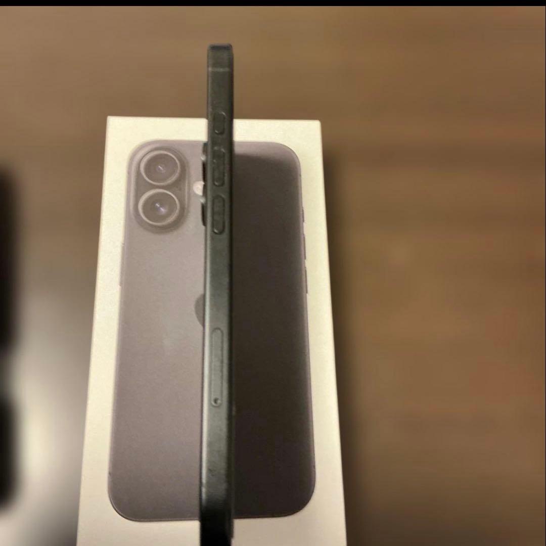 Apple iPhone 16 本体