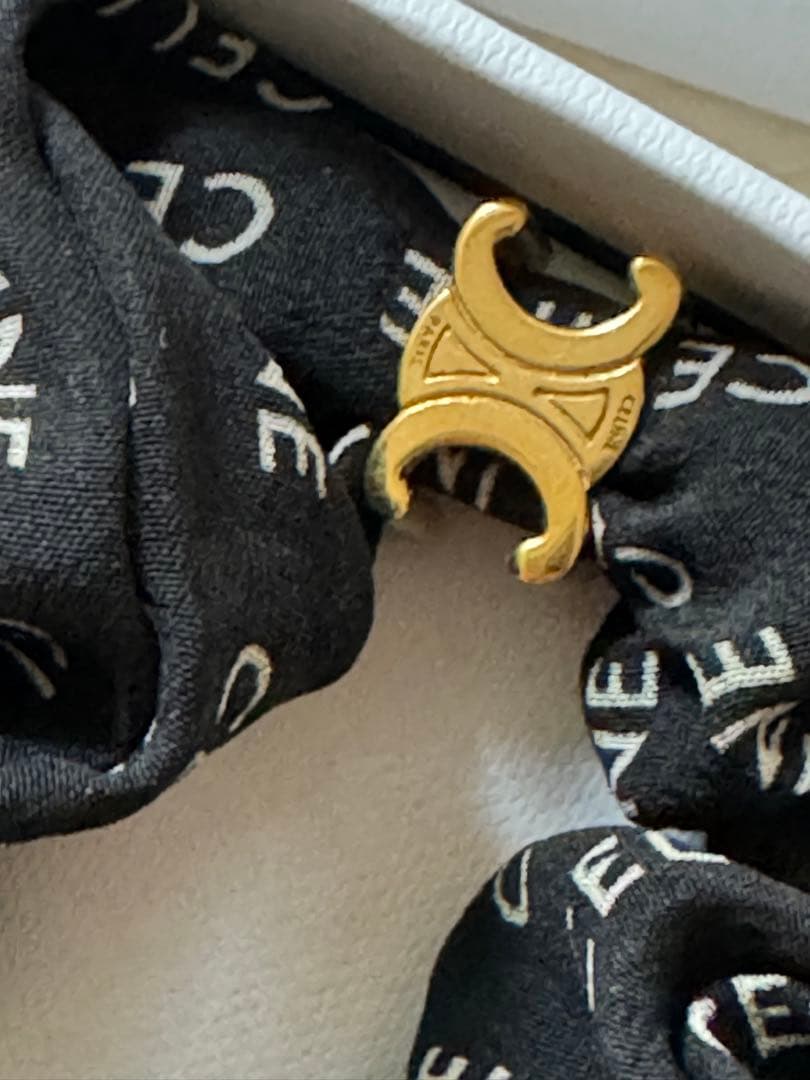 CELINE レイユール シュシュ　ロゴ入り　セリーヌ　ヘアゴム