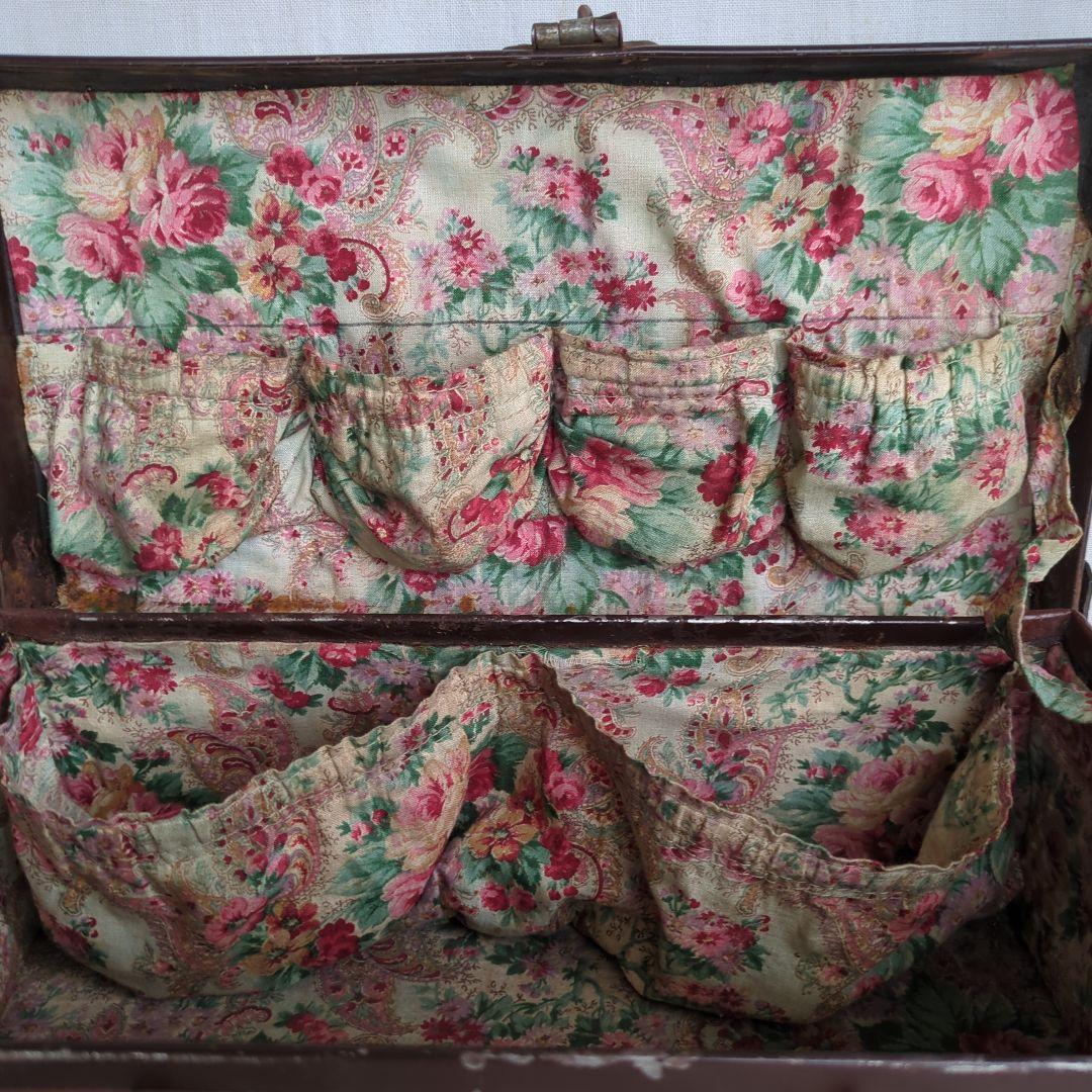 フランスアンティーク ミニトランク バラ