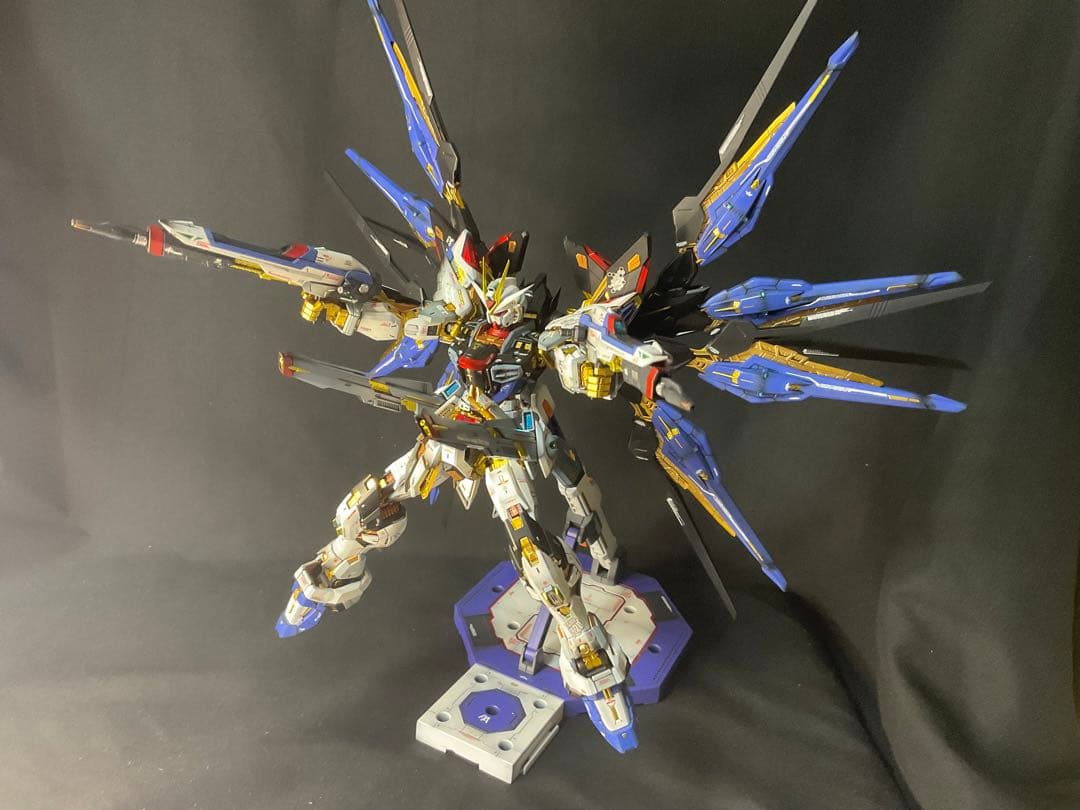 mgex ストライクフリーダム　全塗装　完成品