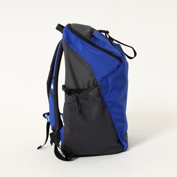 新品 NORTH FACE キャンプ キュービックパック 30 リュック キッズ