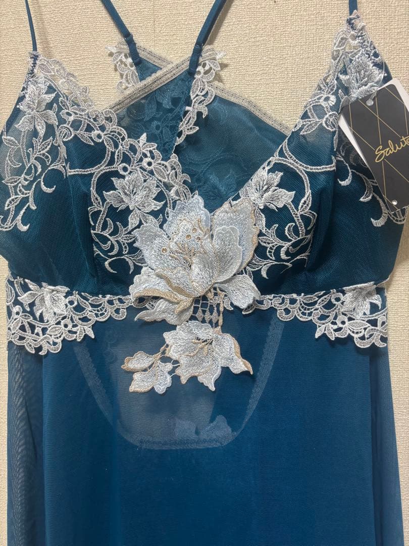 サルート　12G プレステージ　キャミソール　LL 完売品　新品・未使用