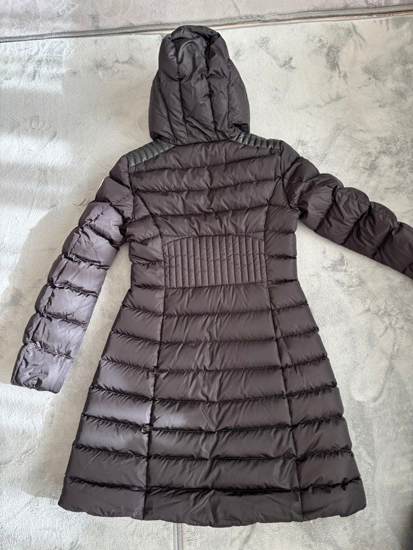 MONCLER ダウンコート TALEVE（タレヴ） サイズ１ブラック