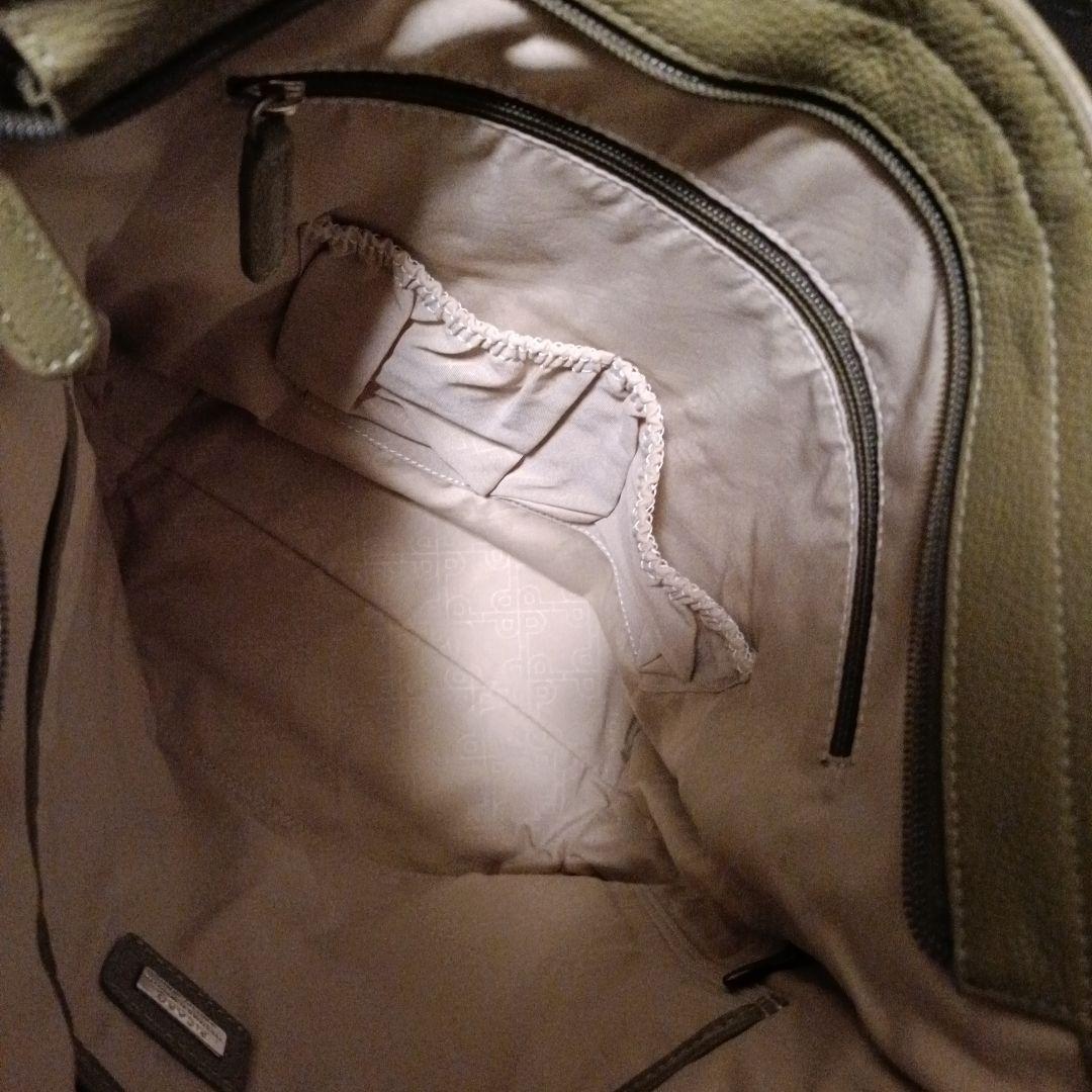 未使用品PICARD オリーブグリーン 本革フラップリュックサック