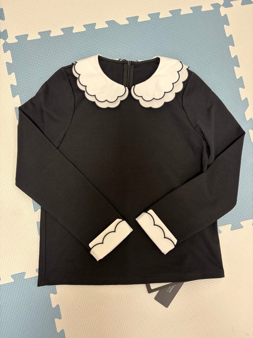 完売品！新品・未使用　刺繍ダブルカラーレイヤードロングスリーブトップス　ブラック