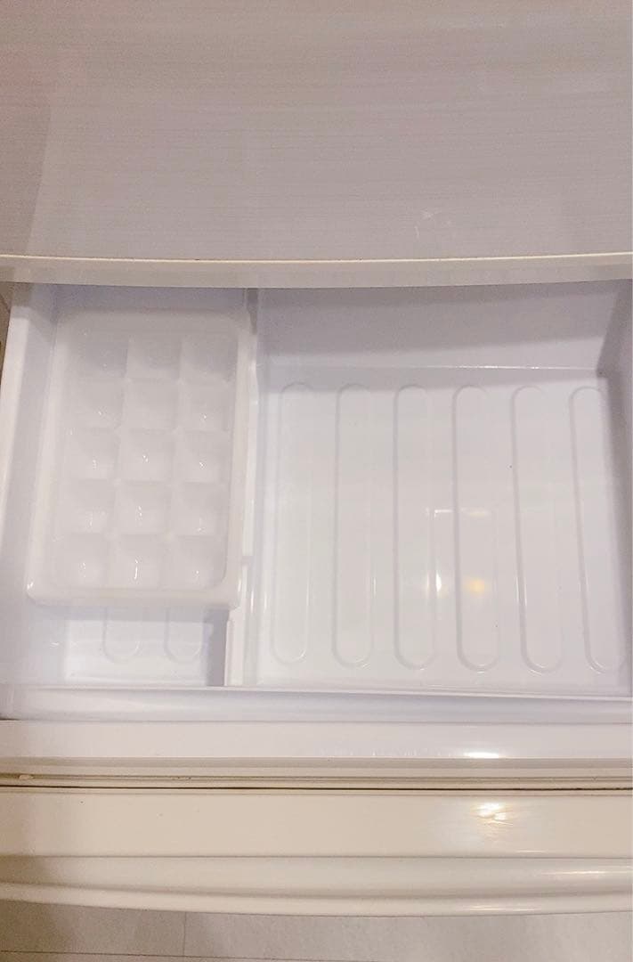 シャープ SJ-D14F-W 137L 幅48cm