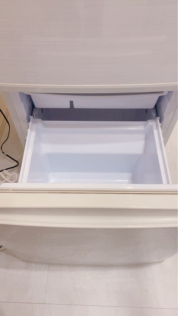 シャープ SJ-D14F-W 137L 幅48cm