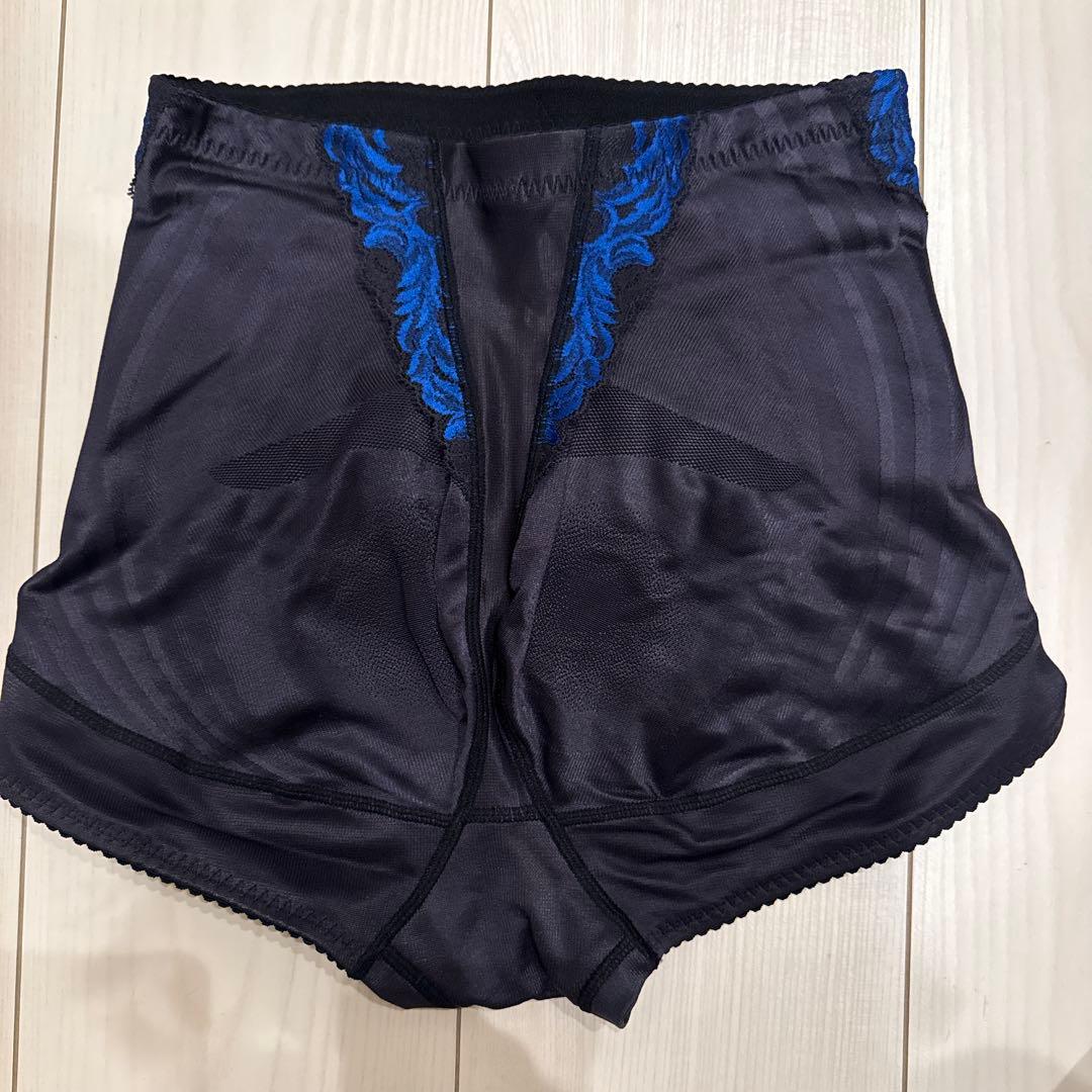 マルコ　カーヴィシャス