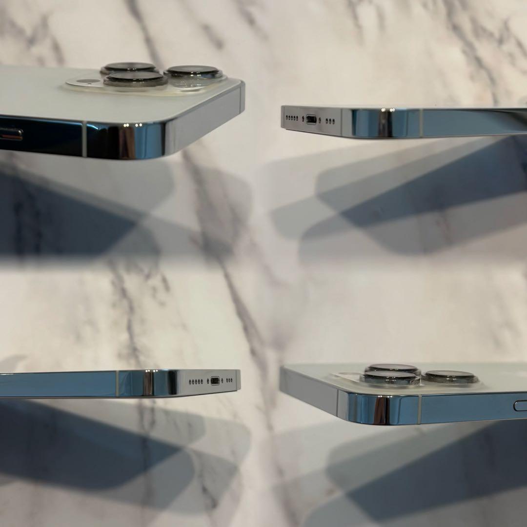 極美品 iPhone 13 Pro 256GB シルバー SIMフリー