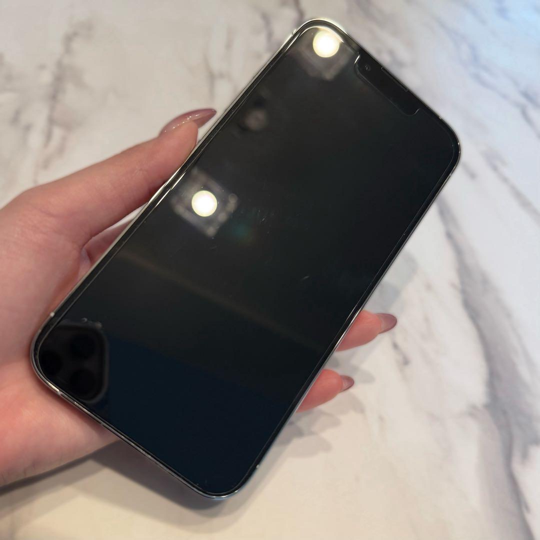 極美品 iPhone 13 Pro 256GB シルバー SIMフリー