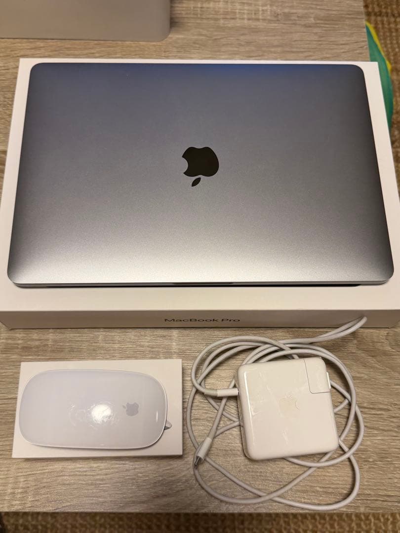 MacBook本体 MacBook Pro M1 8GB 512GB