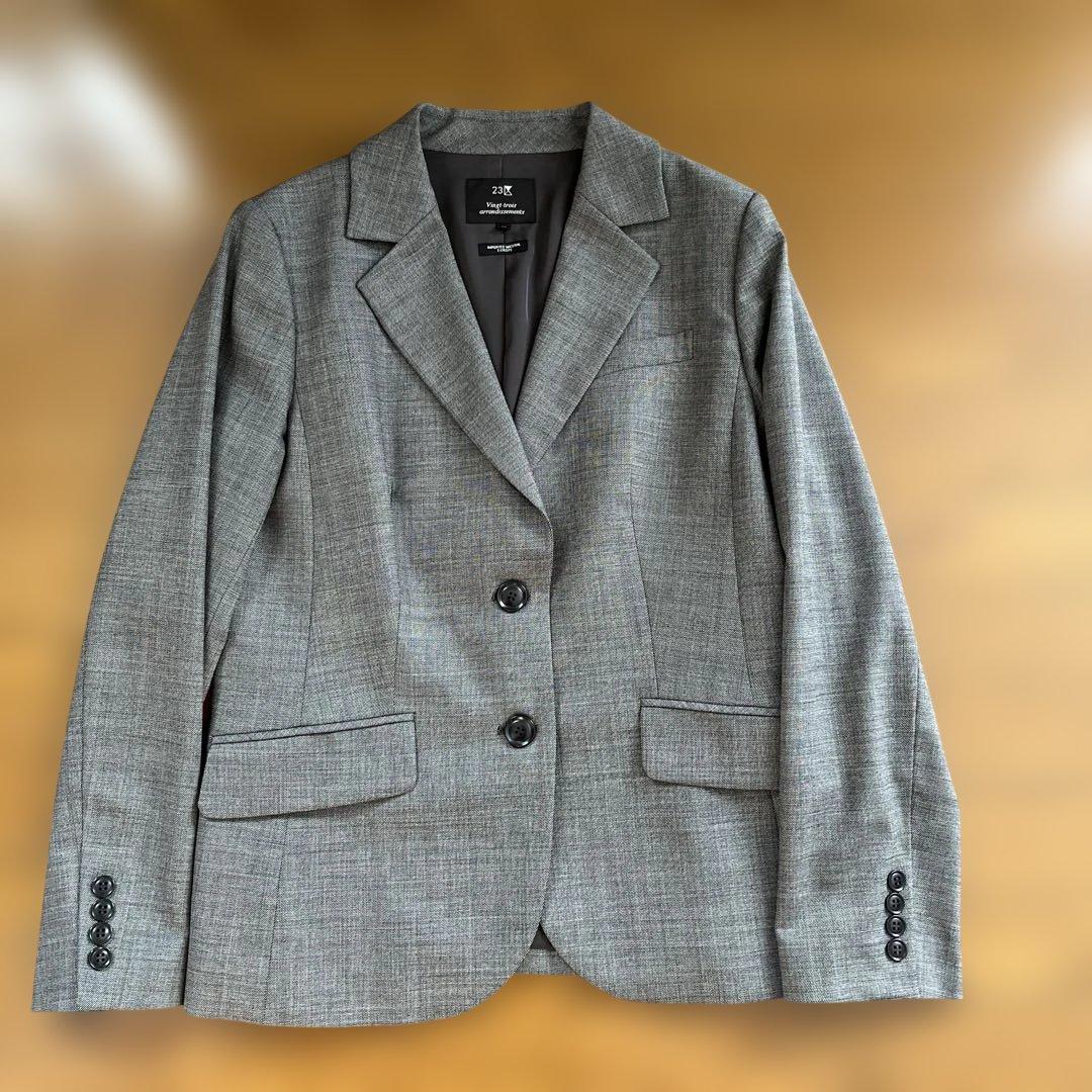 23区レディースビジネススーツ