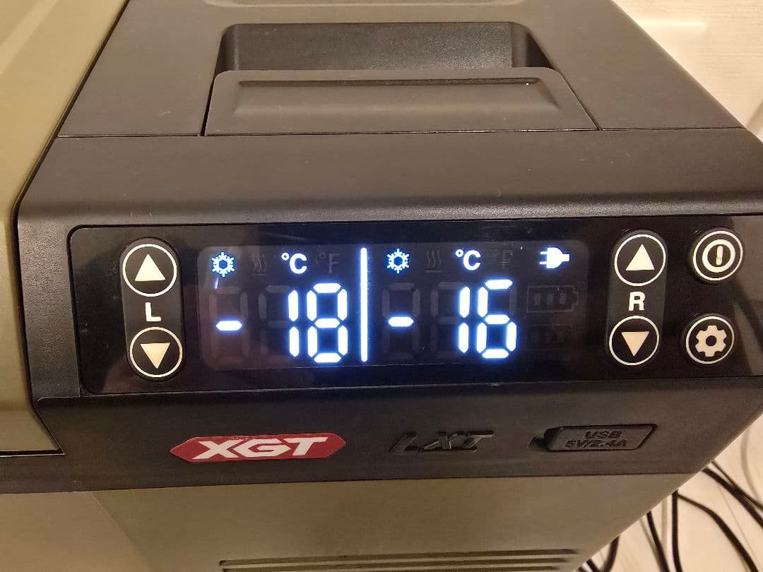 Makita マキタ CW004G 充電式ポータブル保冷温庫 29L オリーブ色