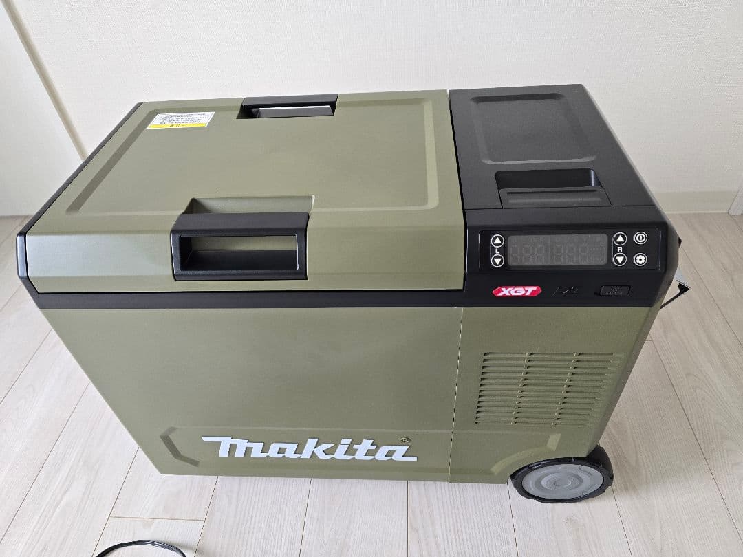 Makita マキタ CW004G 充電式ポータブル保冷温庫 29L オリーブ色