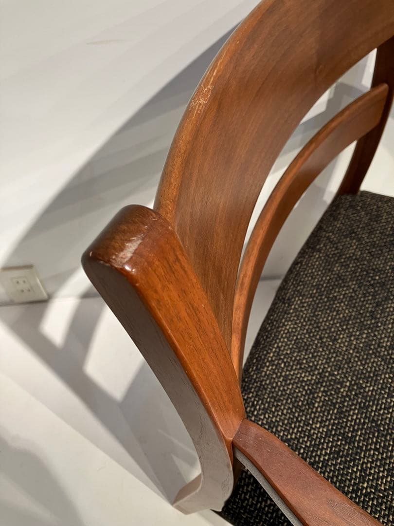 柏木工、ちょっと難ありアームチェア、日進木工、秋田木工、キツツキ、天童木工、北欧