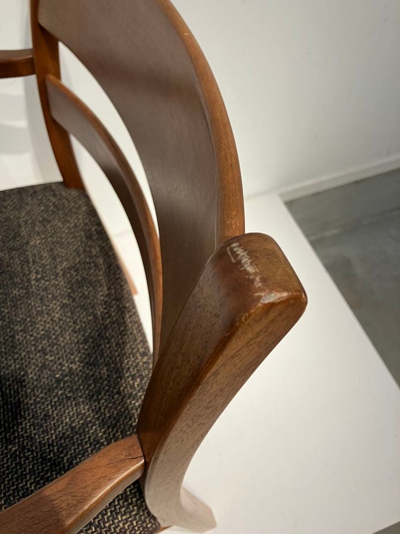 柏木工、ちょっと難ありアームチェア、日進木工、秋田木工、キツツキ、天童木工、北欧